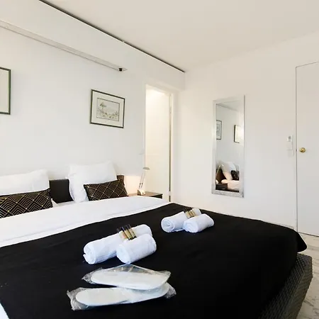 Palm 3 * Cannes