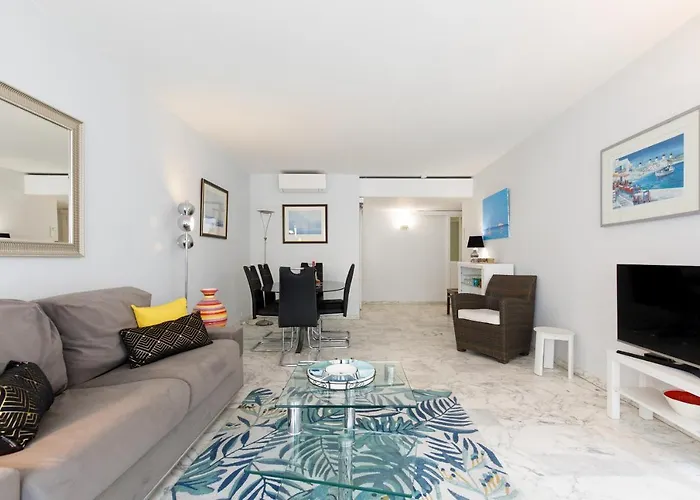 Palm 3 Cannes